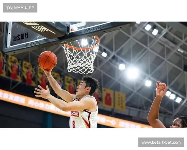 浙江男篮锋线陆文博训练中受伤 预计缺阵一个月影响球队备战 浙江男篮锋线陆文博训练中受伤 预计缺阵一个月影响球队备战