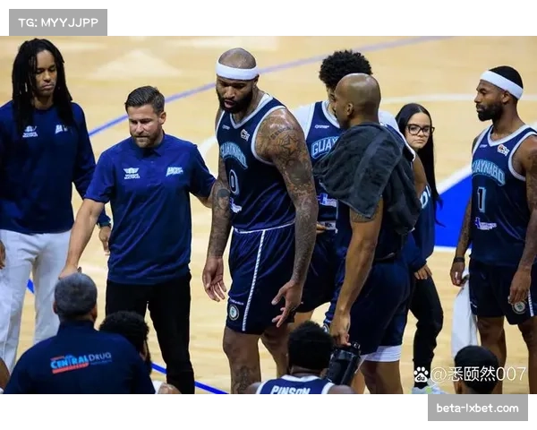 NBA季前赛雄鹿主场音响突发故障导致比赛延迟一小时引发球迷热议